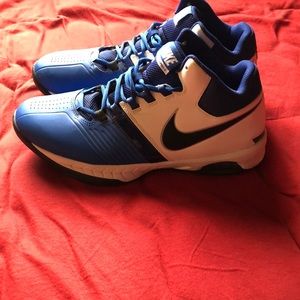 Nike Air Visi Pro 5 shoes